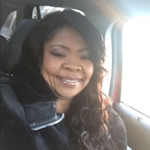 Meet your Posher, Laynetta